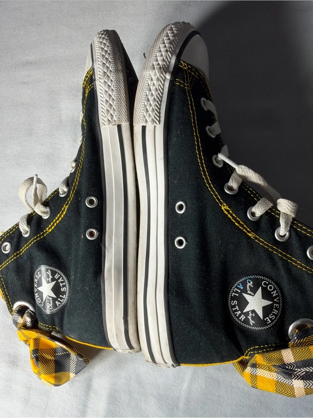 Converse Kids High-Top Sneakers in Black and Yellow Plaid